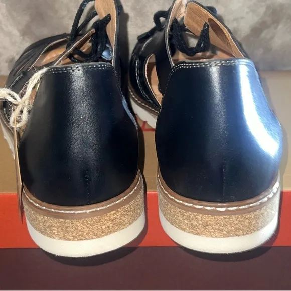 PIKOLINOS BLACK LEATHER SANDALS