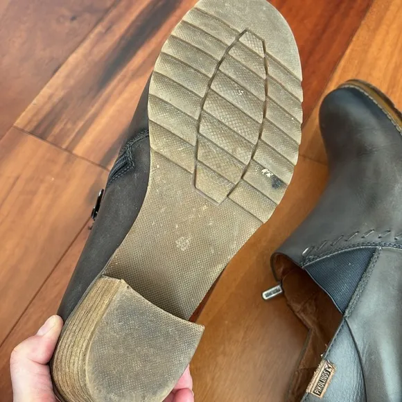 Pikolinos boots