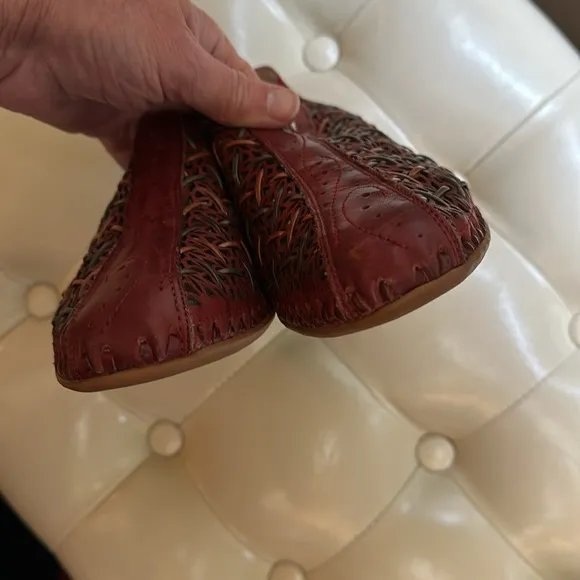 Pikolinos woven Red Leather shoe Sandals, size 9