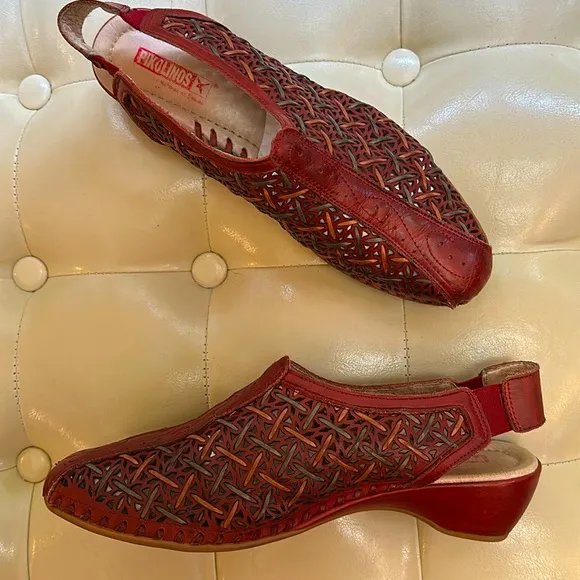 Pikolinos woven Red Leather shoe Sandals, size 9