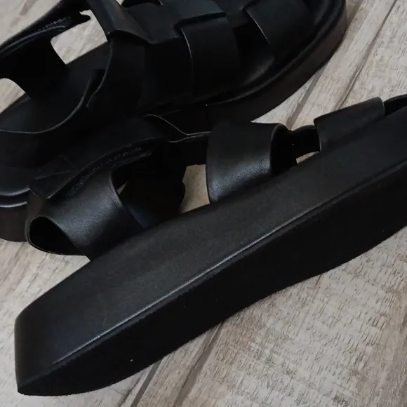 PILCRO (ANTHROPOLOGIE)..PLATFORM FISHERMAN SANDALS..