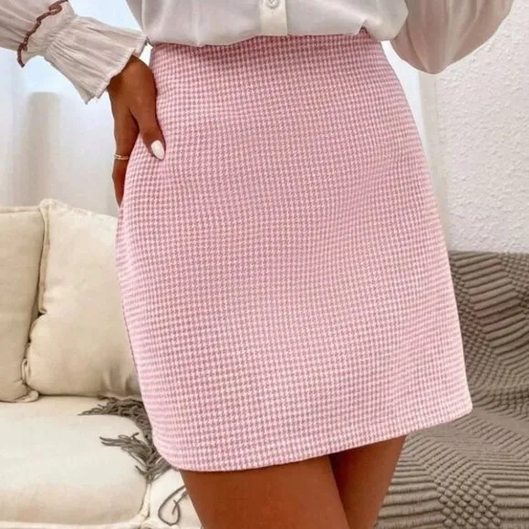 Pink Houndstooth Mini Skirt
