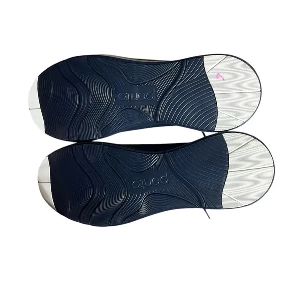 Ponto the Pacific Lightweight Navy Sneakers with Cream Laces, Men Size 9