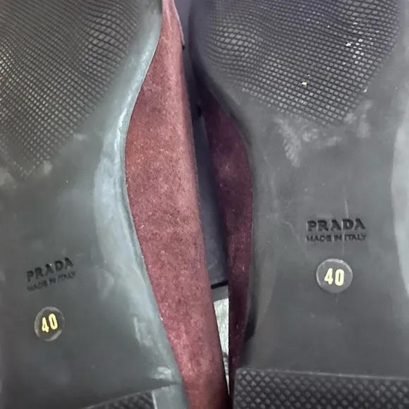 Prada brown Suede woman flats