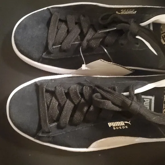 Puma Sneakers Girls Size 7m 7c 7 Black Gray Side Stripe Suede Low Top Puma Nwt