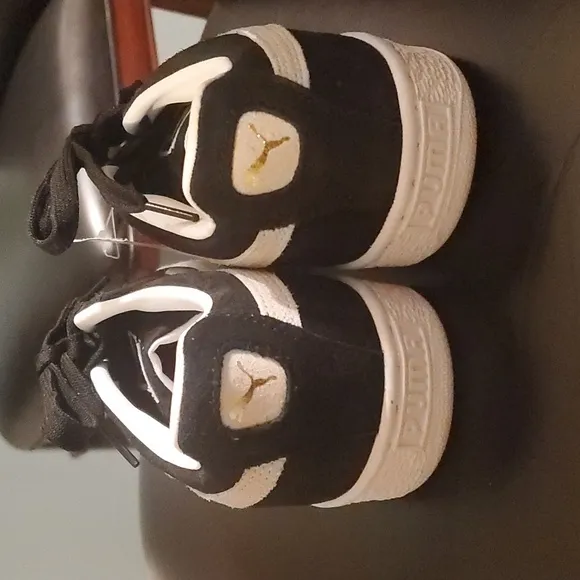 Puma Sneakers Girls Size 7m 7c 7 Black Gray Side Stripe Suede Low Top Puma Nwt