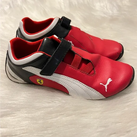 Puma Sport Lifestyle Ferrari Red Leather Sneakers Shoes Kids Youth Size 1.5