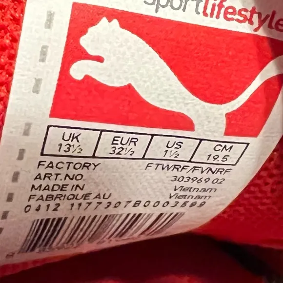 Puma Sport Lifestyle Ferrari Red Leather Sneakers Shoes Kids Youth Size 1.5