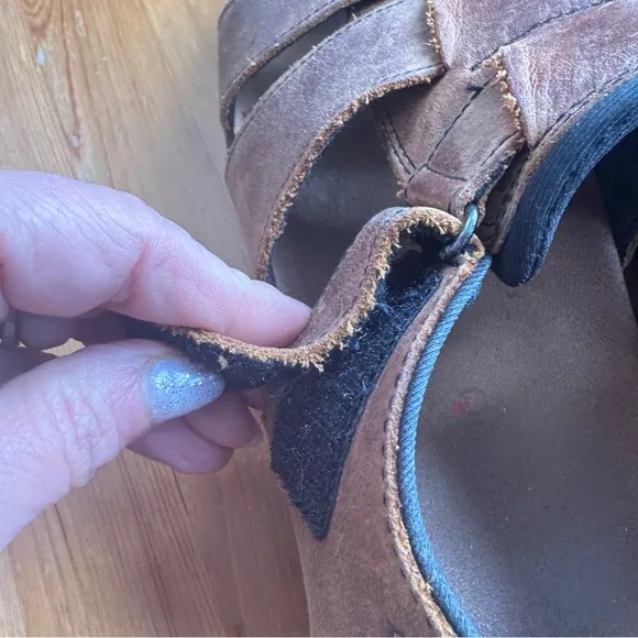 Quoddy brown leather sandals size 10