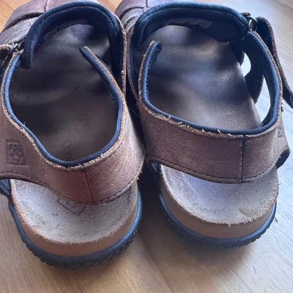 Quoddy brown leather sandals size 10