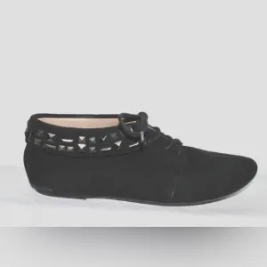 RACHEL ROY 7.5 M BLACK STUDDED SUEDE LEATHER LACE UP ANKLE BOOTS FLATS BOOTIES