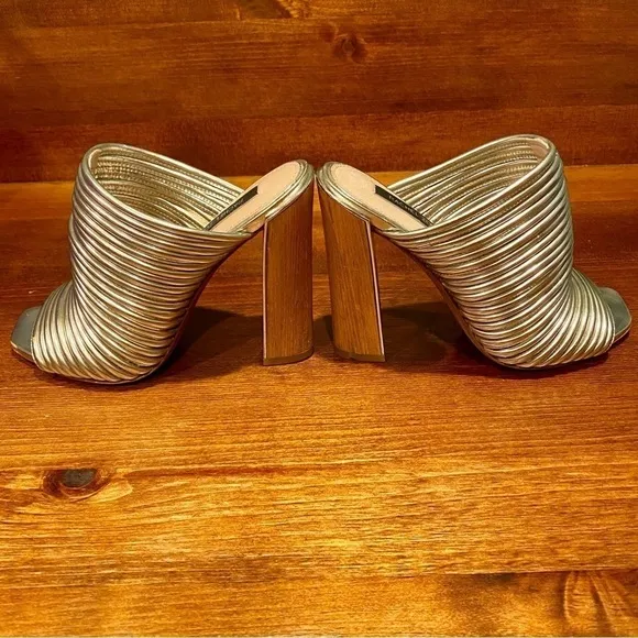 Rachel Zoe Silver Seneca metalic Sandals silver chunky mules high heels Size 6