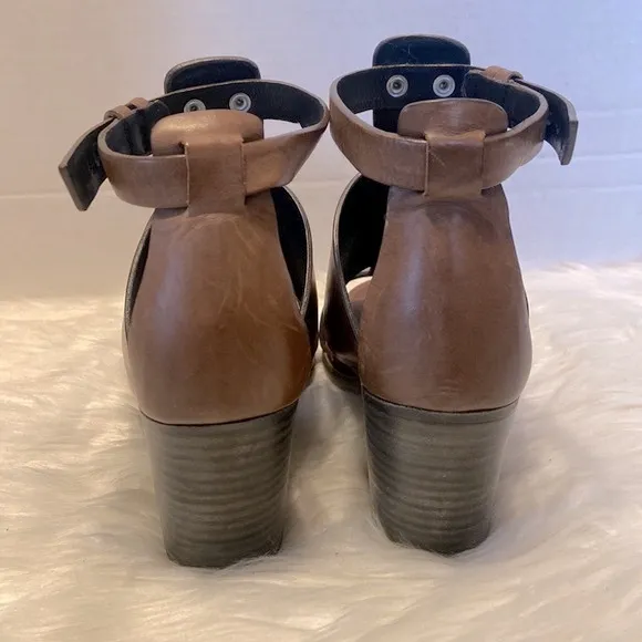 Rag &amp; Bone Charlie Brown Leather Chucky Sandals Size 37