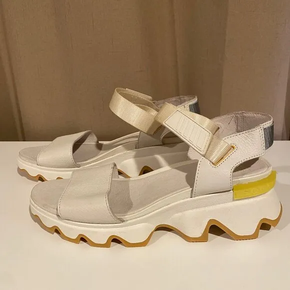 RARE Sorel Kinetic Sporty Sandals White Chunky Heel Women’s Size 11