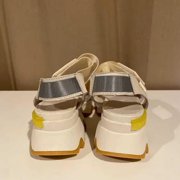 RARE Sorel Kinetic Sporty Sandals White Chunky Heel Women’s Size 11