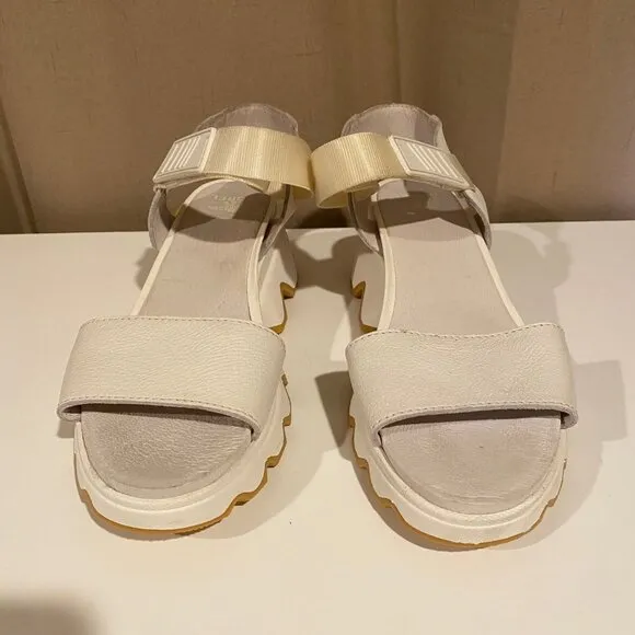 RARE Sorel Kinetic Sporty Sandals White Chunky Heel Women’s Size 11