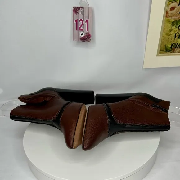 Rebecca Minkoff DAlli Brown/Black Ankle Zip Leather Boots Size 10M