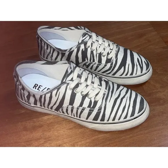 Re/Done 70s Low Top Skate Sneaker in Faded Zebra Print New With Box Dust bag