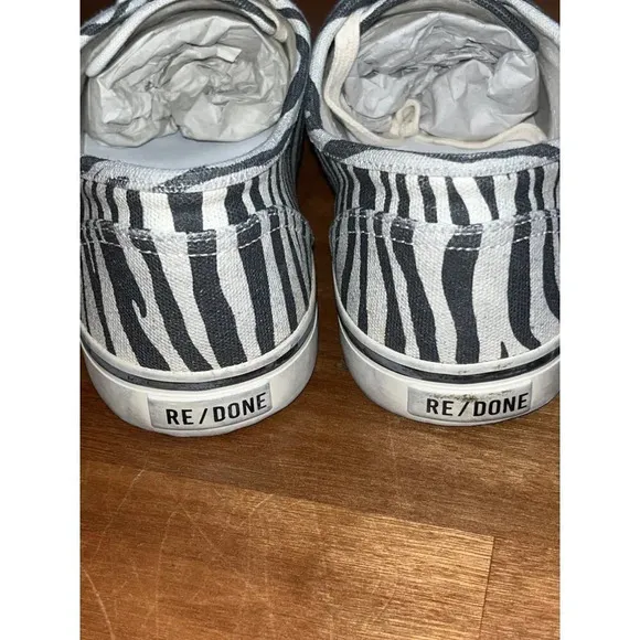 Re/Done 70s Low Top Skate Sneaker in Faded Zebra Print New With Box Dust bag