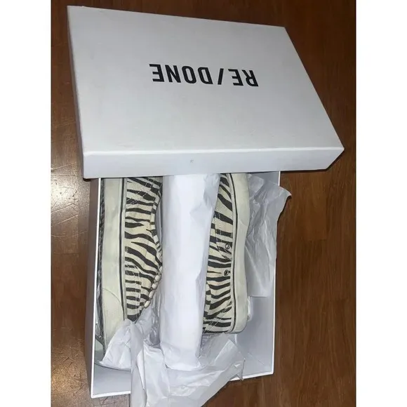 Re/Done 70s Low Top Skate Sneaker in Faded Zebra Print New With Box Dust bag