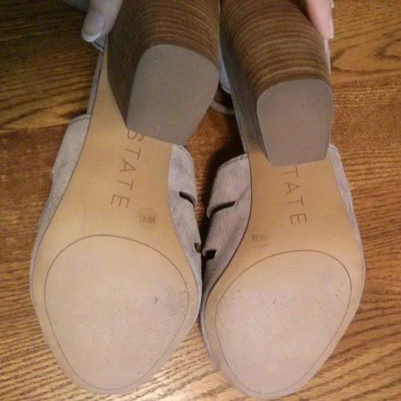 Retro Suede Chunky Heeled Sandals Size 9