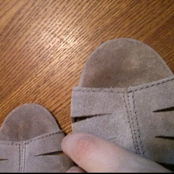 Retro Suede Chunky Heeled Sandals Size 9