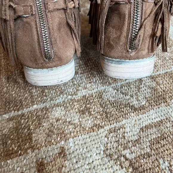 Riley Fringe Boots by Joyfolie