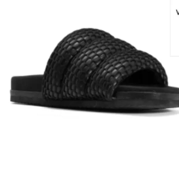 ROAM MESH PUFFY SANDALS BLACK VEGAN LEATHER NIB Size 7