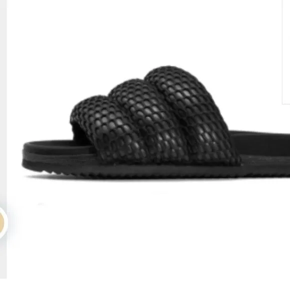 ROAM MESH PUFFY SANDALS BLACK VEGAN LEATHER NIB Size 7