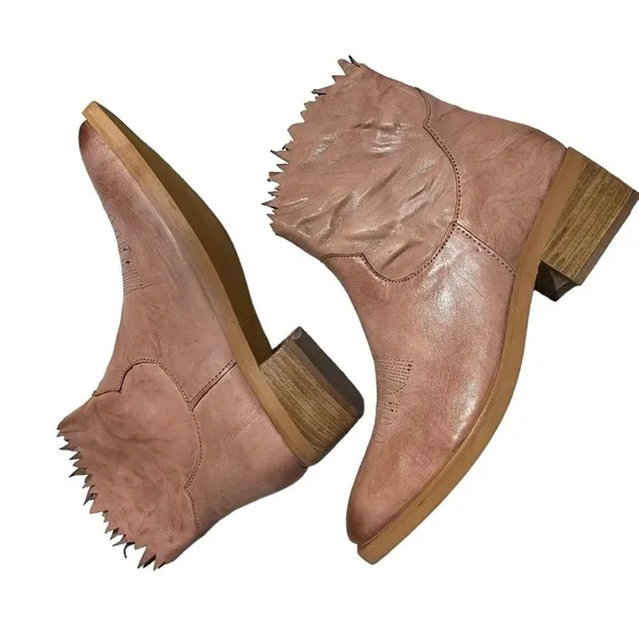 Roan by Bed Stu Diabolical Leather Boots Booties Size 8.5 Western Cowboy