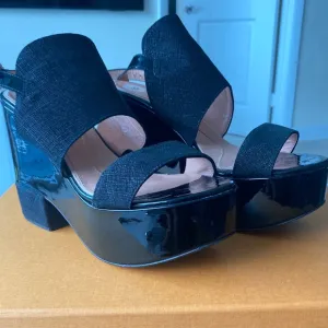 Robert Clergerie black platform sandals size 9 made in Frnce