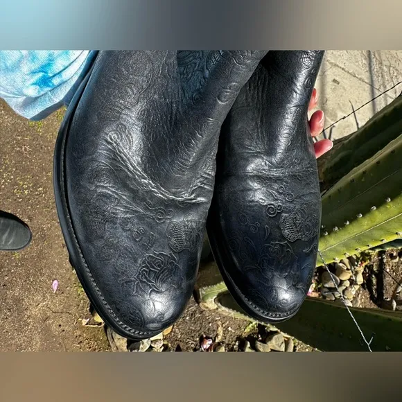 Robert Graham DAWSON Skull Rose Chelsea Elegant Leather Boots Black Sz 10.5