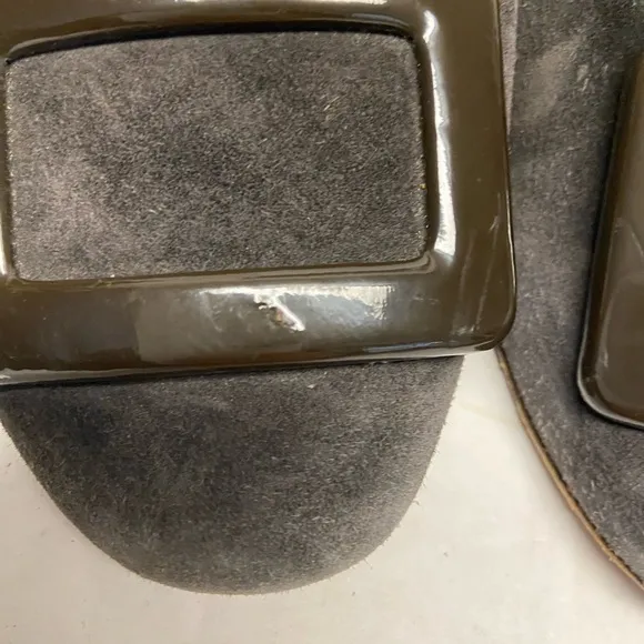 Roger Vivier Smokey Grey Suede Buckled Flats