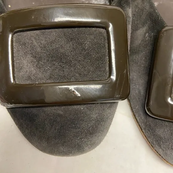 Roger Vivier Smokey Grey Suede Buckled Flats