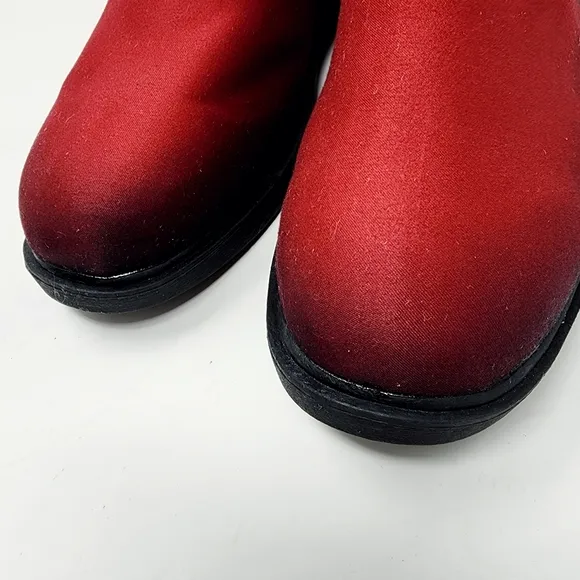Rogue   Wolf Mood:Blood Chelsea Boots -  Water-Resistant Micro-Suede Unisex Boot