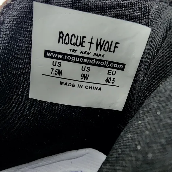 Rogue   Wolf Mood:Blood Chelsea Boots -  Water-Resistant Micro-Suede Unisex Boot
