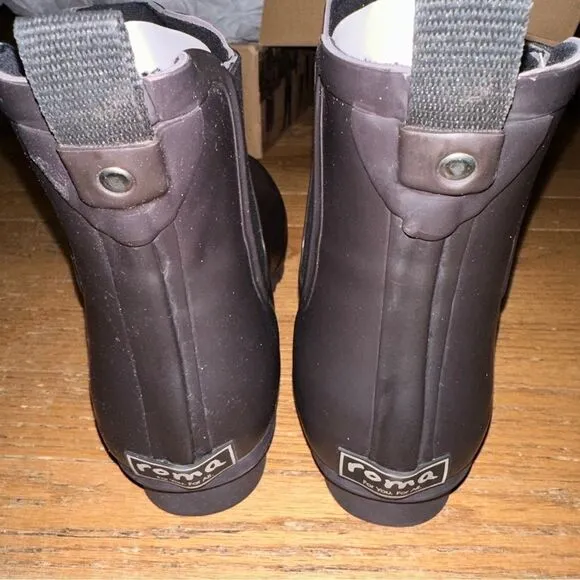 Roma Chelsea Matte Eggplant Size 10 Womens Rain Boots