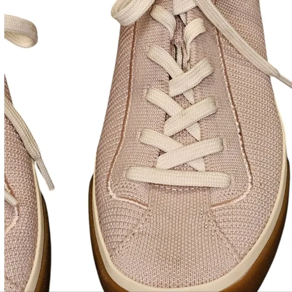 Rothy’s Pale Pink Sustainable Sneakers – Size 8, Machine Washable &amp; Eco-Friendly