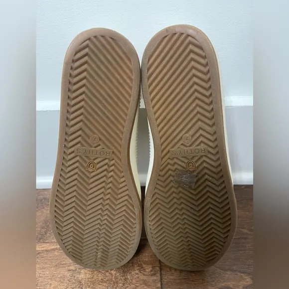 Rothy’s The Lace Up Cream Neutral Knitted Sneakers Size 7