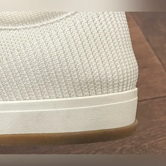 Rothy’s The Lace Up Cream Neutral Knitted Sneakers Size 7