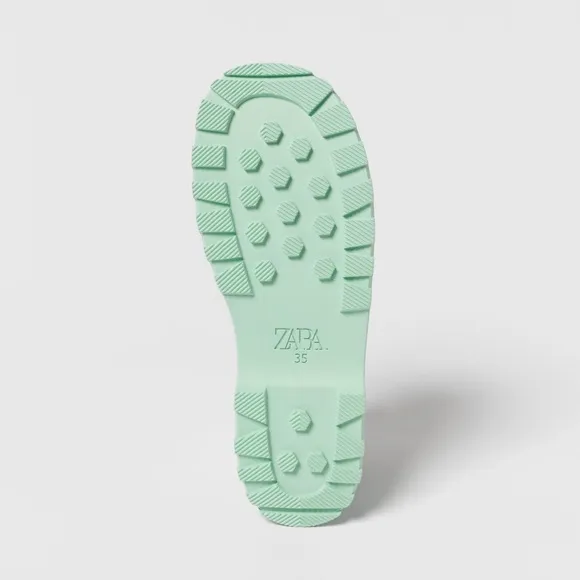 ✨SALE✨ ZARA KIDS/ MONOCHROMATIC CHUNKY FISHERMAN SANDALS✨SALE✨