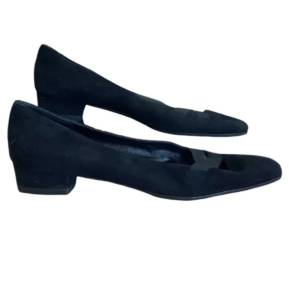 Salvatore Ferragamo Boutique Labelle Flats in Black Suede Lux2**