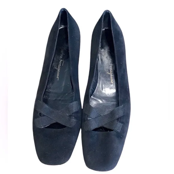 Salvatore Ferragamo Boutique Labelle Flats in Black Suede Lux2**