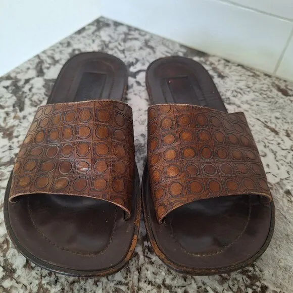 Salvatore Ferragamo logo Brown Leather slides sandals size 10.5 D