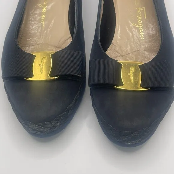 Salvatore Ferragamo | Navy Suede Flats | 5.5
