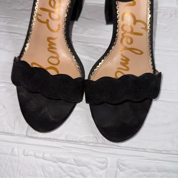 Sam Edelman Odila Scalloped Suede Sandals Size 6