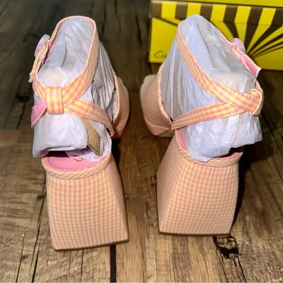 SAM EDELMAN Platforms
