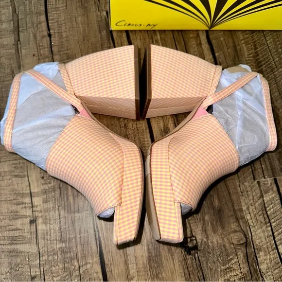 SAM EDELMAN Platforms