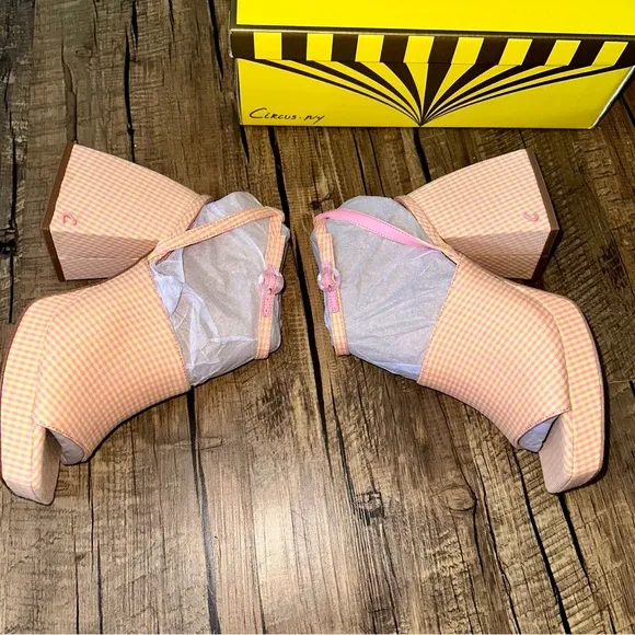 SAM EDELMAN Platforms