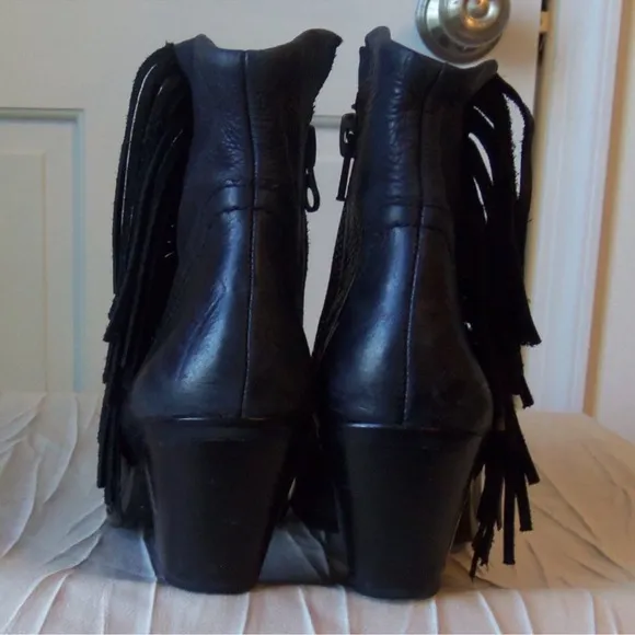 Sam Edelmann Louie Leather Fringed Heeled Ankle Boots Side Zip